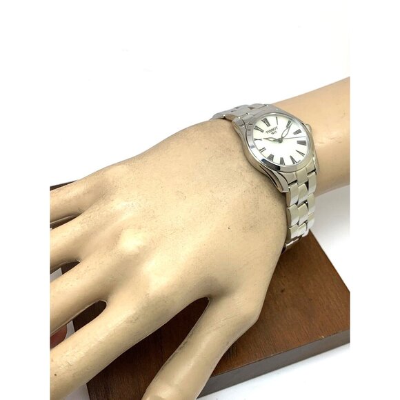 Tissot Women's Watch Swiss Quartz Mother of Pearl Dial Silver T1122101111300 - Picture 4 of 13